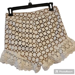 Amaryllis Women's Shorts